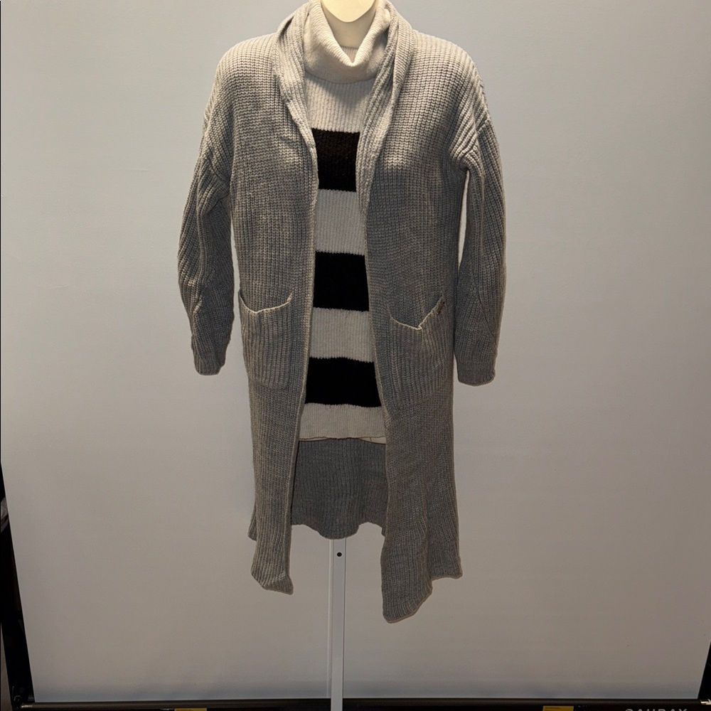 Guess Heather Gray Long Cardigan XS with primemark sweater small